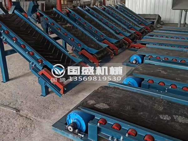 皮帶機安裝調試現場 皮帶機安裝調試現場